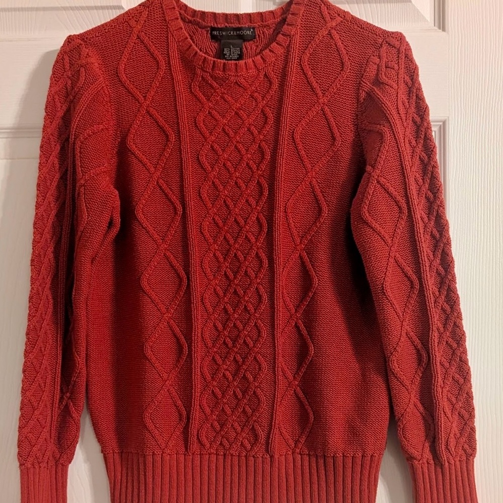 Predict & Moss Classic Red Cable Knit Sweater size Large gently used